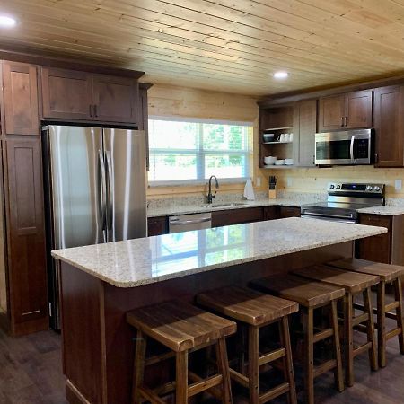 The Brick House: Brand New! 3 Bedroom Home With Private Driveway Pigeon Forge Dış mekan fotoğraf
